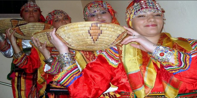 مجموعة من النساء الأمازيغيات